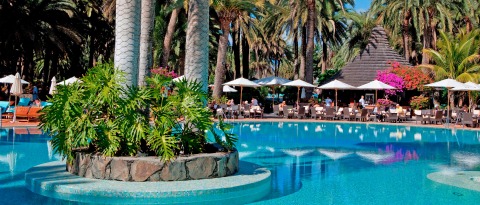 Our luxury hotel in Gran Canaria offers a huge freshwater pool and terrace open all year round 
