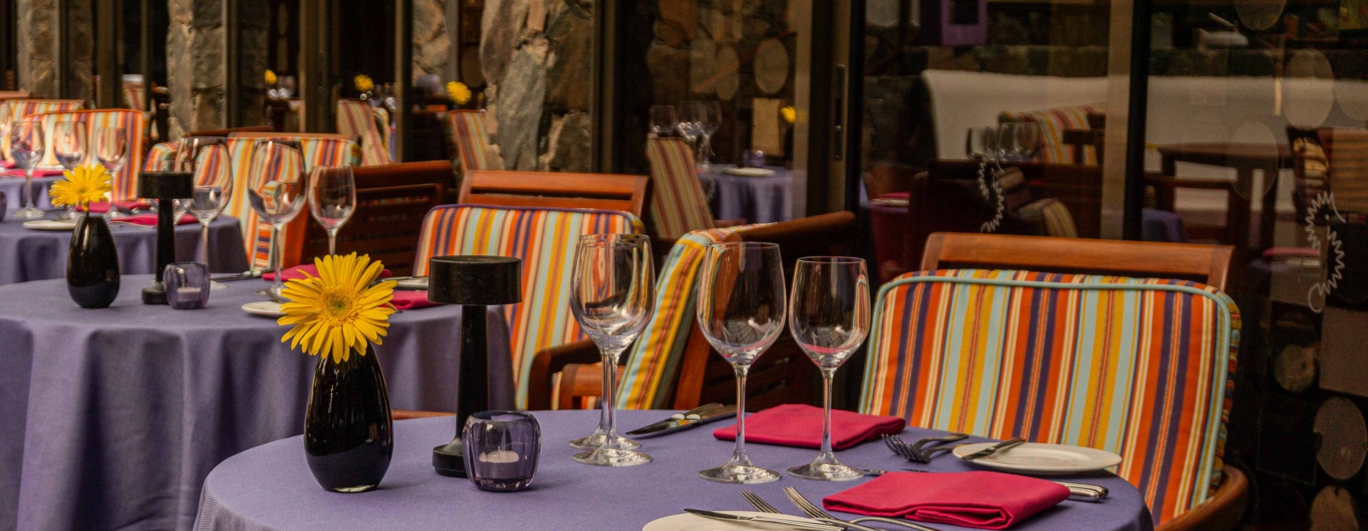 Il Giardino restaurant at dinner