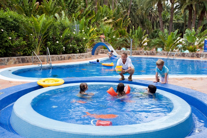 Children can enjoy their own kids pool at this family resort in Gran Canaria